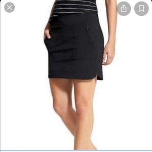 Athleta Chelsea Cargo skort